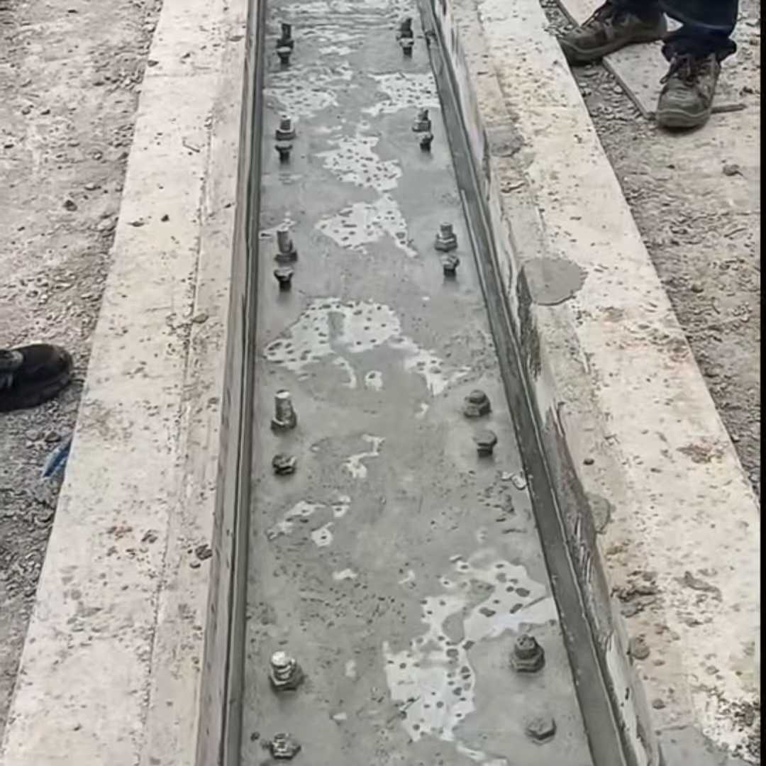 汉沽港口码头起重机龙门吊重型机械设备稳固用早强快凝轨道胶泥